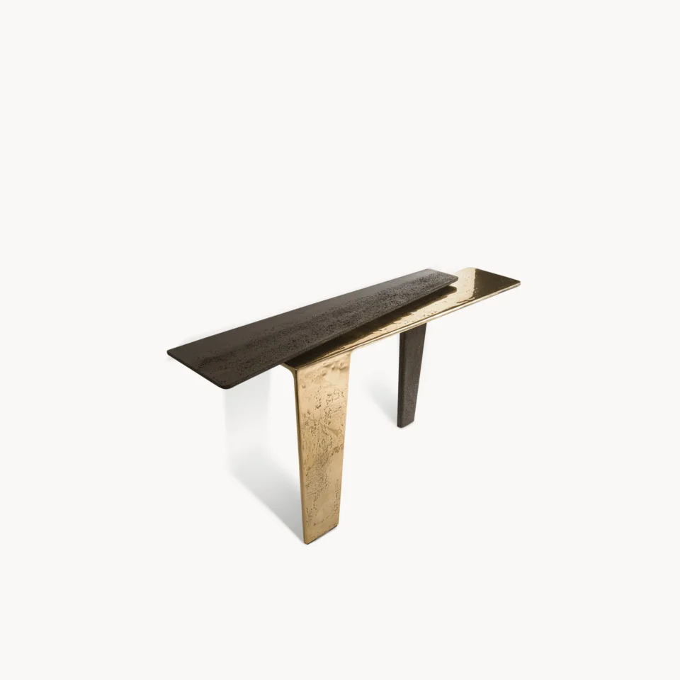Lego – Console design sculpturale en béton et aluminium | Visionnaire