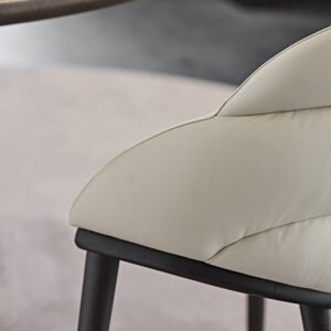 Camilla Chaise design haut de gamme de Cattelan Italia, une création italienne d’exception aux lignes fluides et confortables. Disponible chez D-Style Interior.