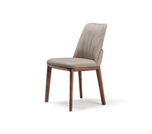 Belinda Chaise design de Cattelan Italia, élégance naturelle, structure en bois massif et assise rembourrée pour un confort absolu. Disponible chez D-Style Interior.