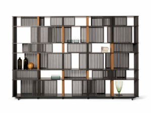 Bibliothèque design Lloyd par Poltrona Frau, système à géométrie variable avec grilles coulissantes, disponible chez D-Style Interior