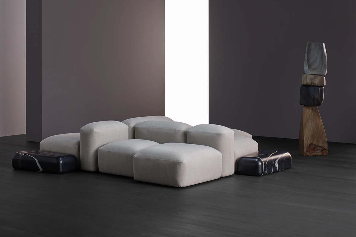 Lapis par Amura Lab – une table basse inspirée des formes organiques de la Terre, entre design contemporain et artisanat italien. Disponible chez D-Style Interior.
