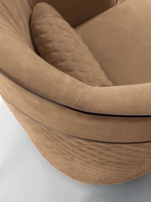 Greppi fauteuil design haut de gamme par Vittoria Frigerio avec dossier haut enveloppant et finitions luxueuses. Disponible chez D-Style Interior.