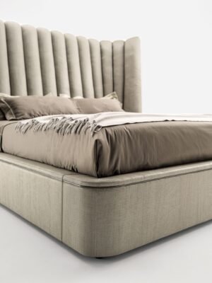 Farnese Lit design haut de gamme Vittoria Frigerio avec tête de lit en éventail et finition passepoilée. Disponible chez D-Style Interior.